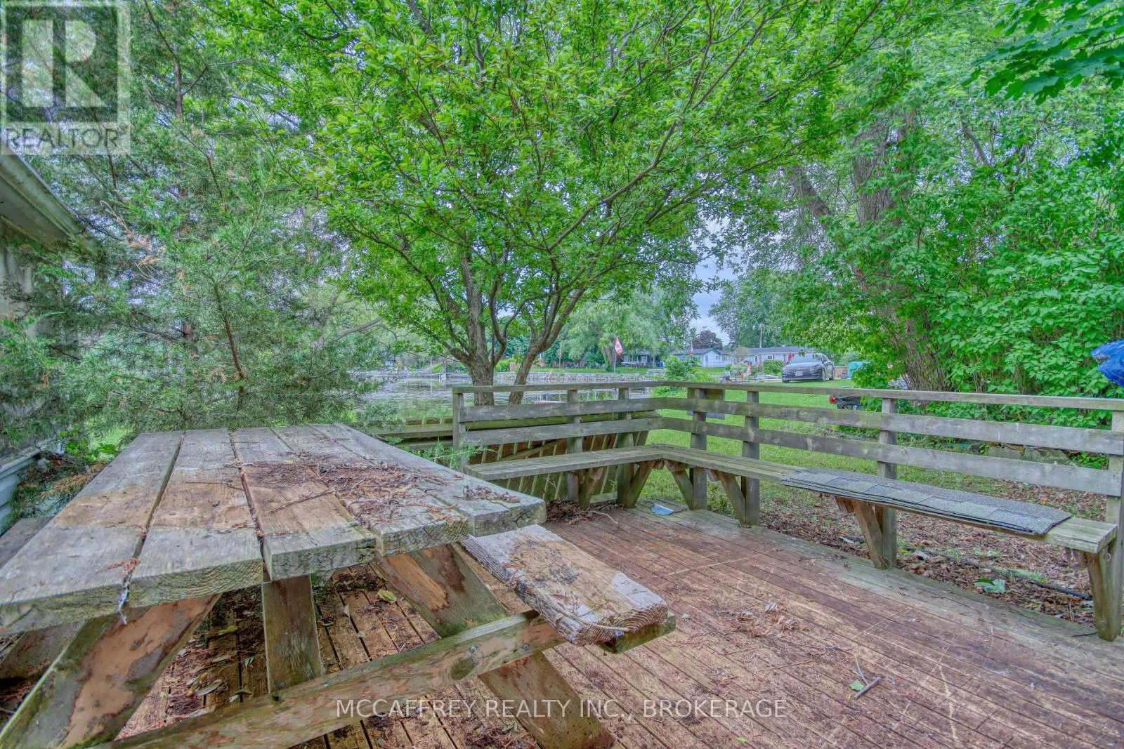 94 WILLOW POINT LANE