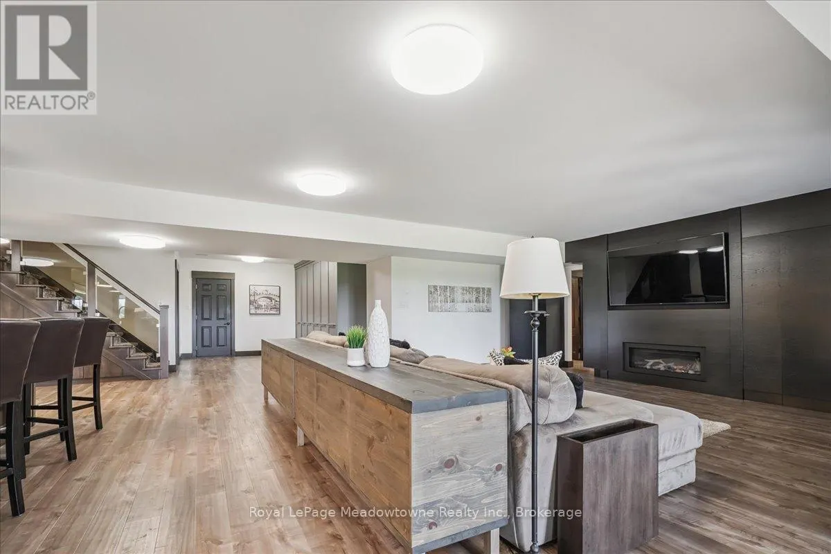 8837 WELLINGTON ROAD 124
