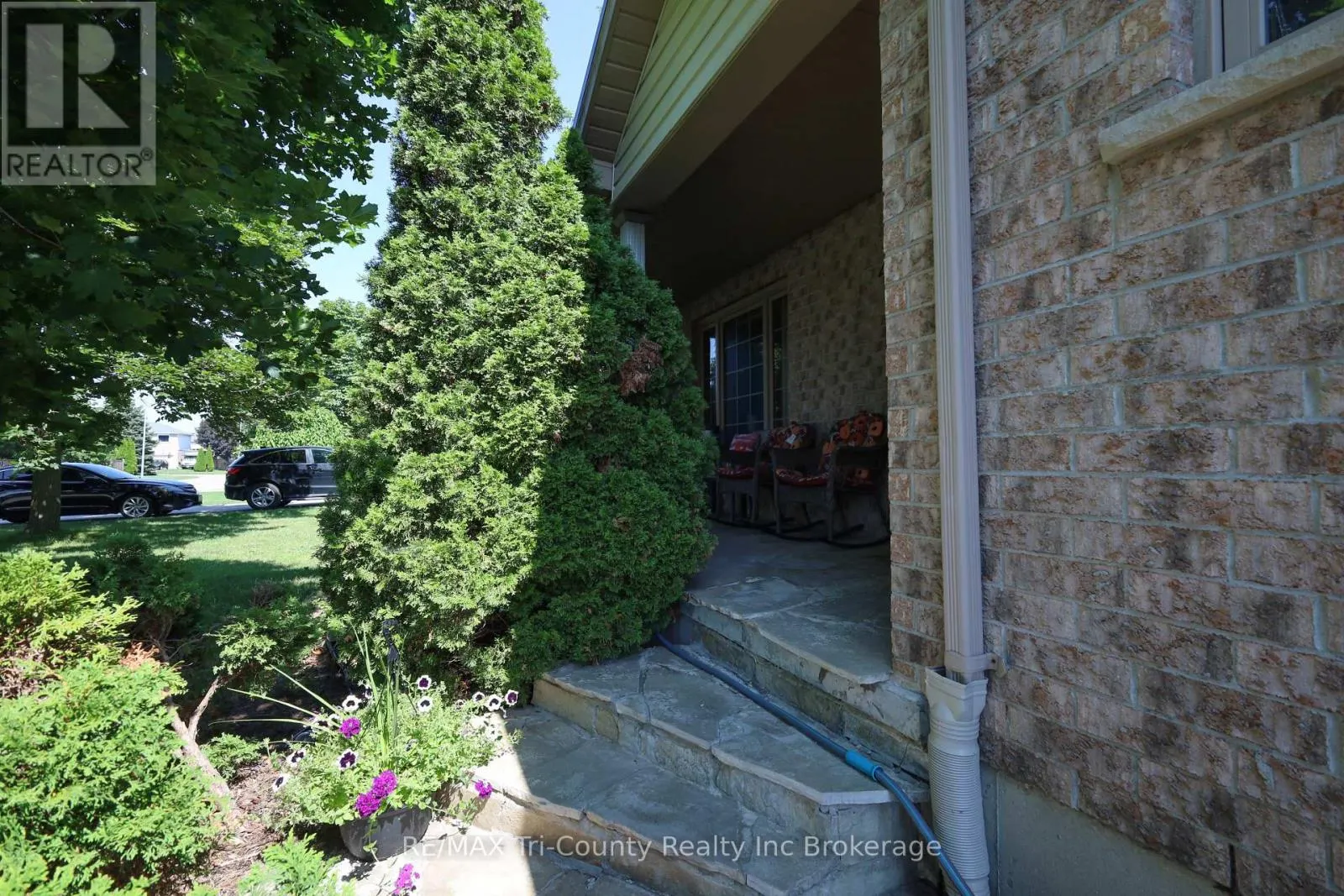 43 TRILLIUM DRIVE