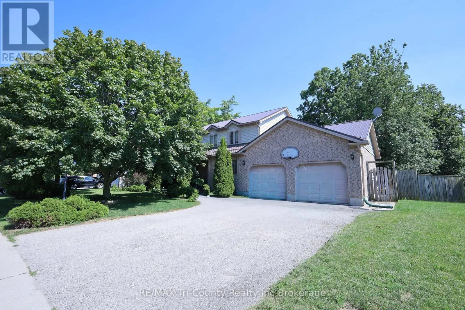 43 TRILLIUM DRIVE