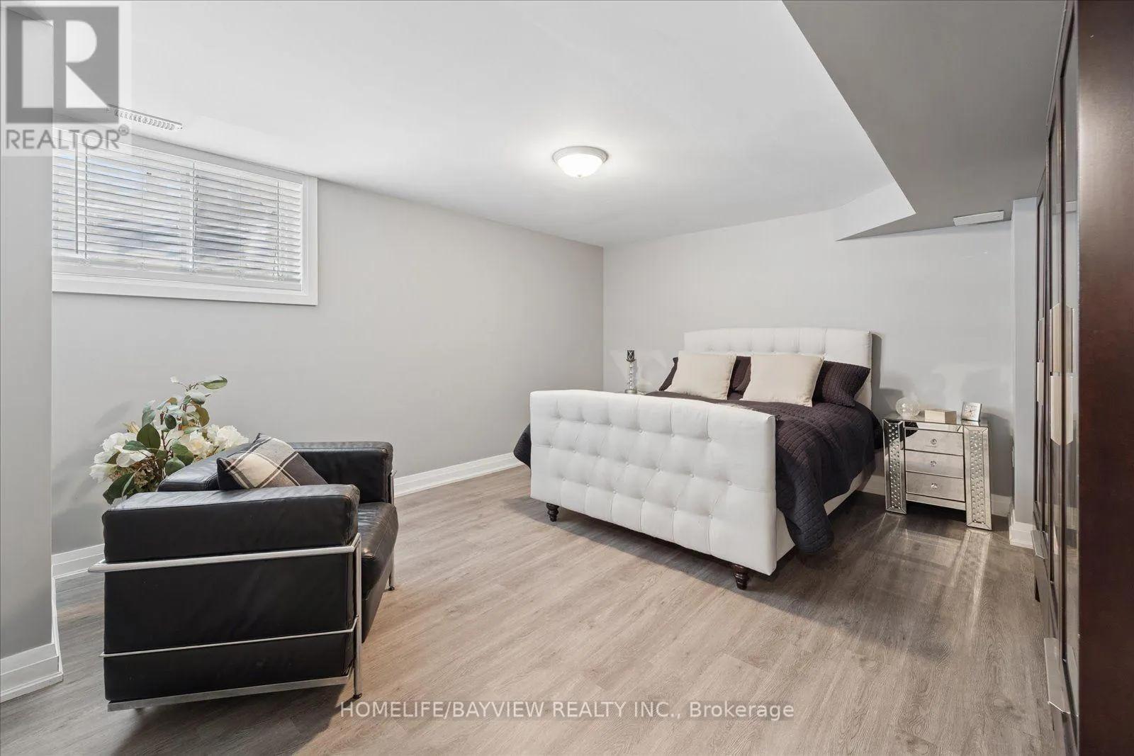 19 SEDONA COURT
