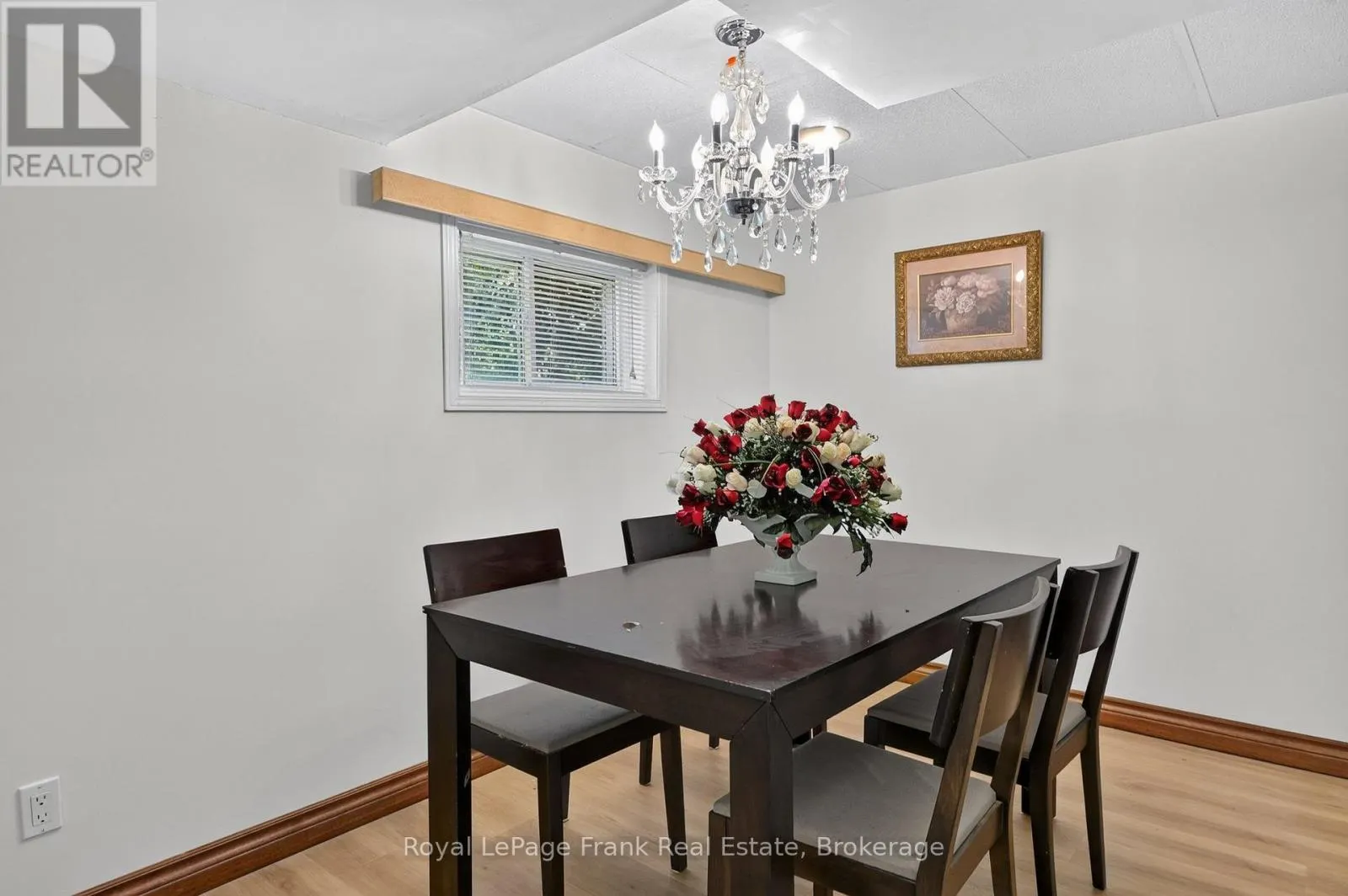 2 IDEAL POINT ROAD S