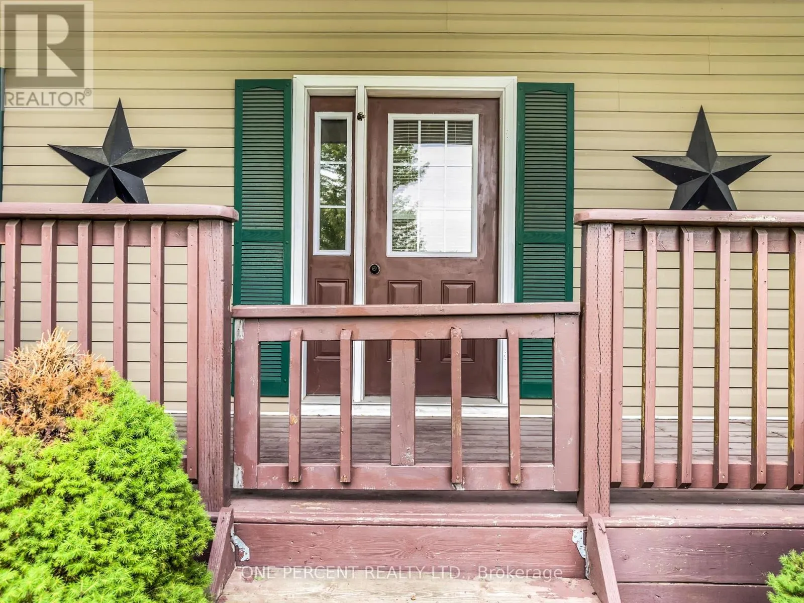 30 WOODRIDGE DRIVE