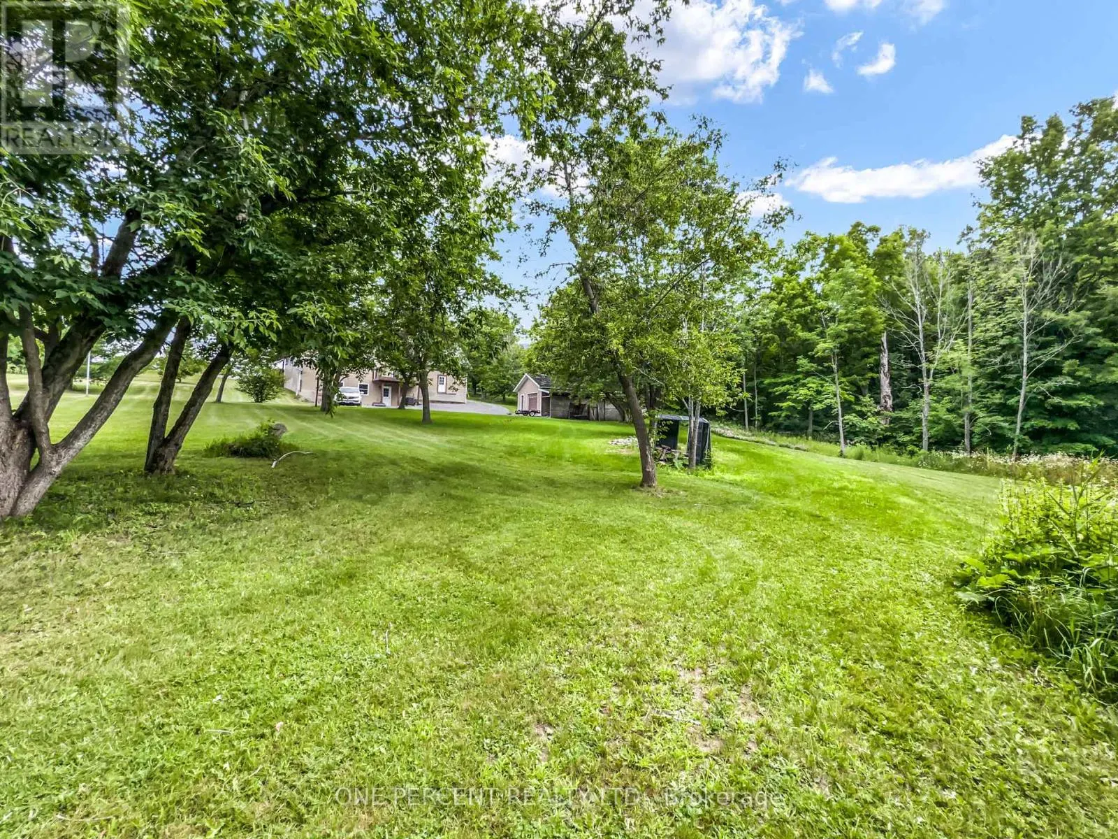 30 WOODRIDGE DRIVE