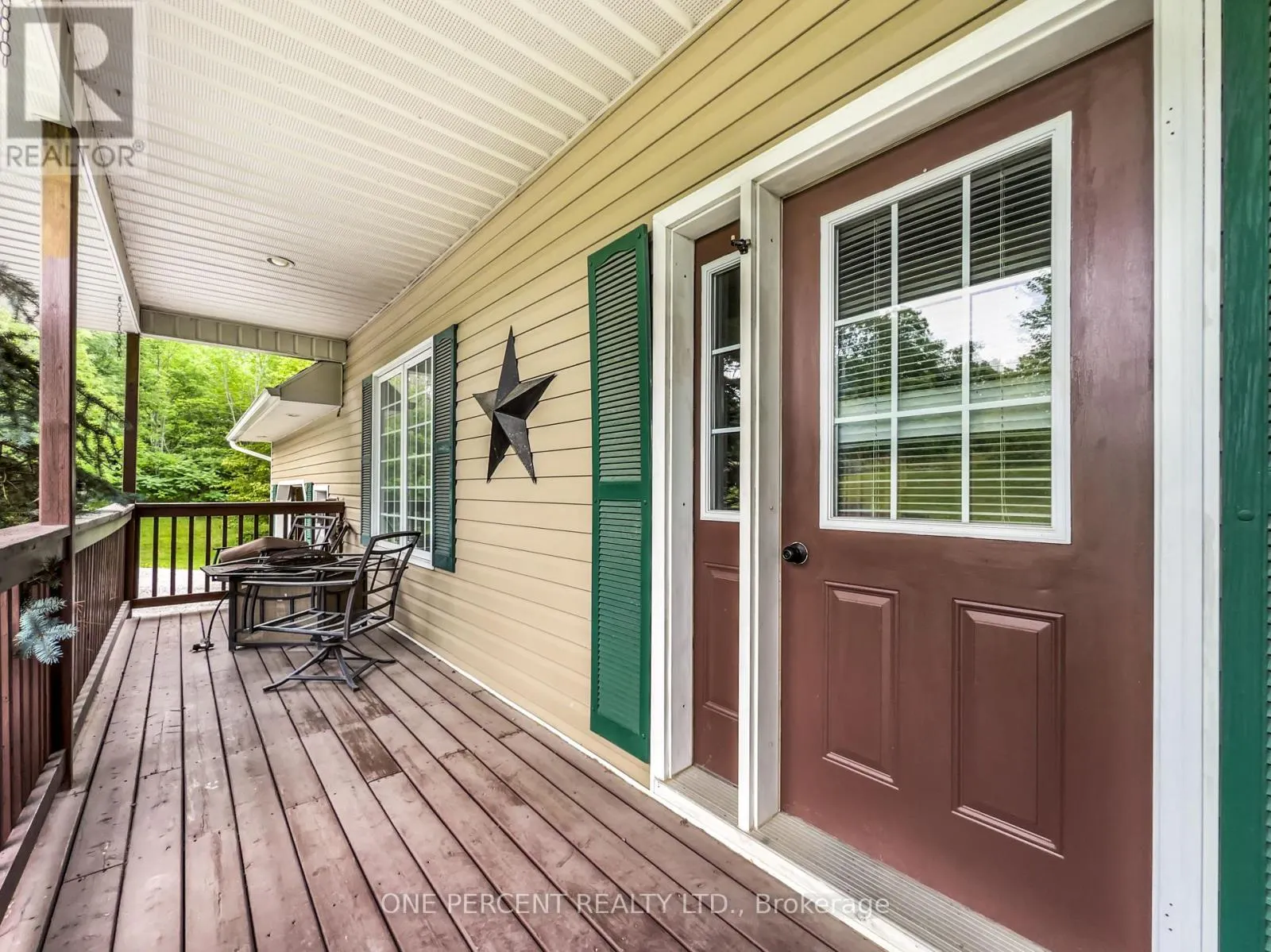 30 WOODRIDGE DRIVE