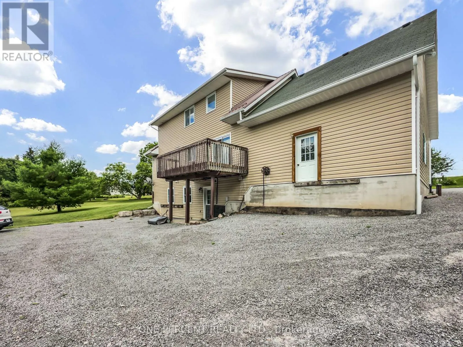 30 WOODRIDGE DRIVE