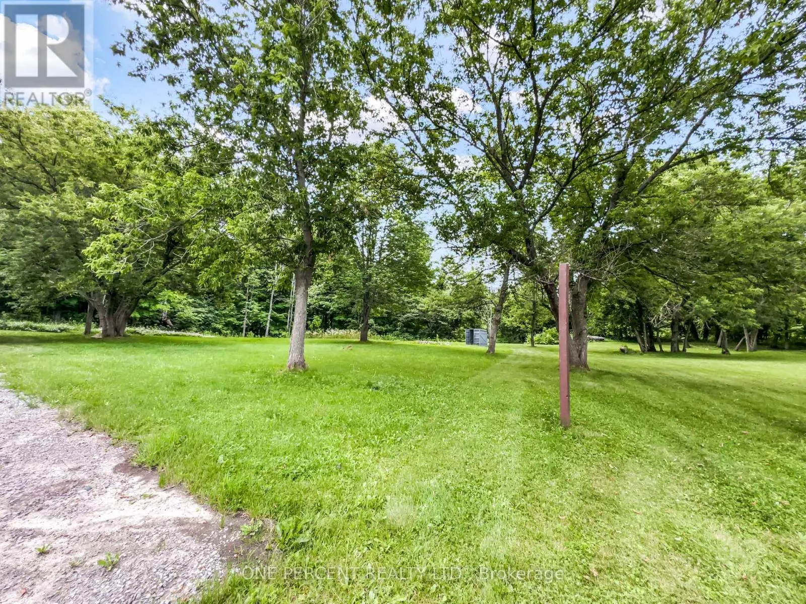 30 WOODRIDGE DRIVE