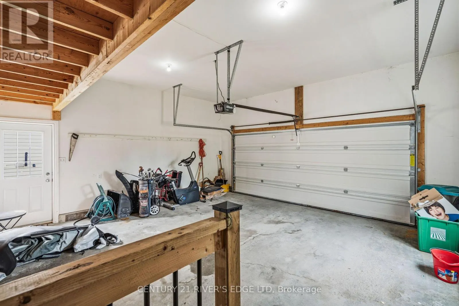 113 BLAKE'S CRESCENT