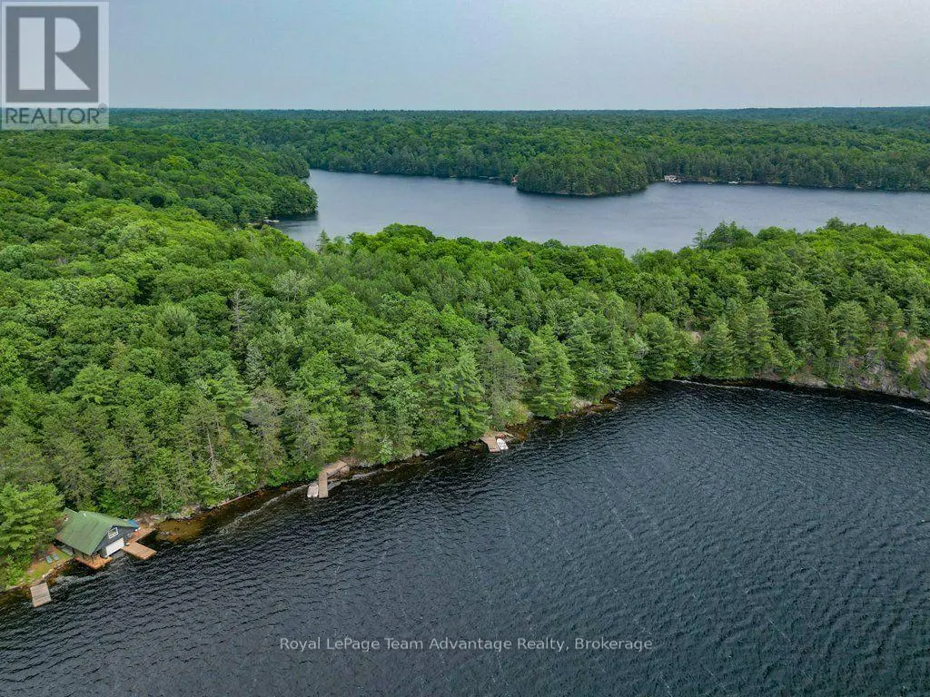 102 BLACKSTONE LAKE WATER