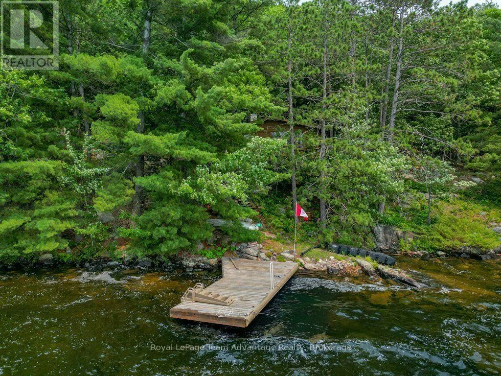 102 BLACKSTONE LAKE WATER