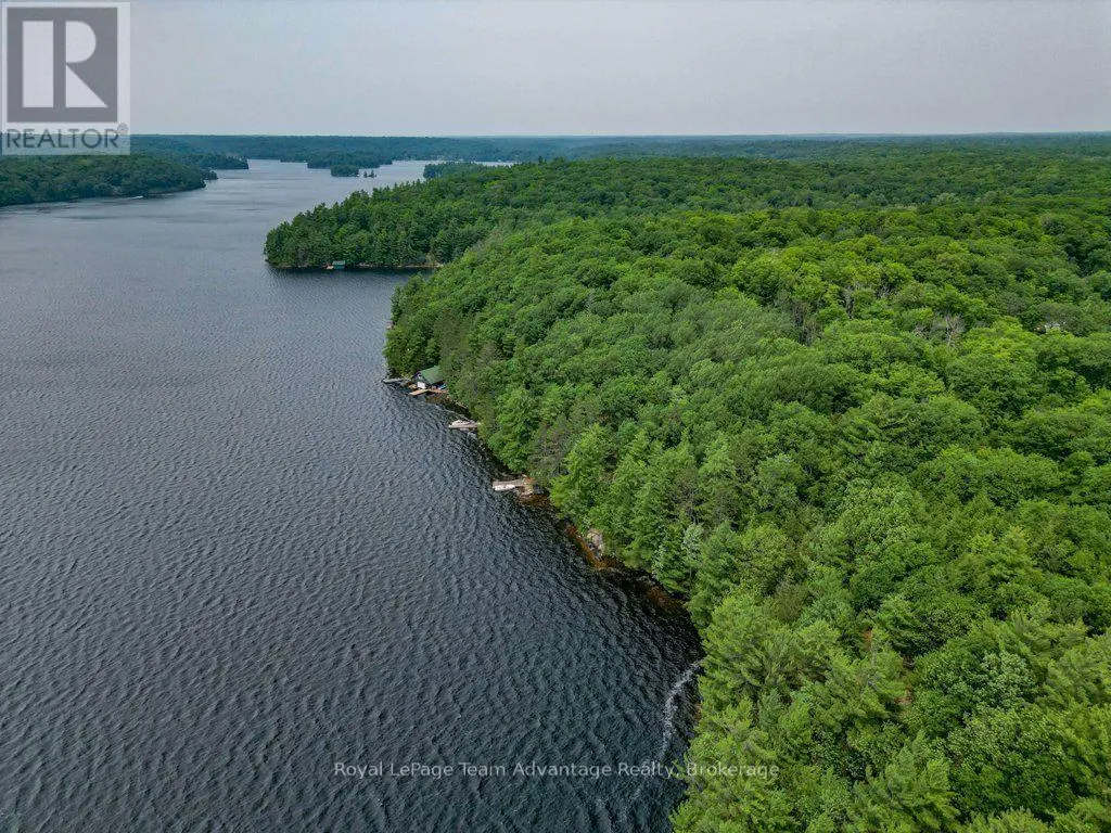 102 BLACKSTONE LAKE WATER