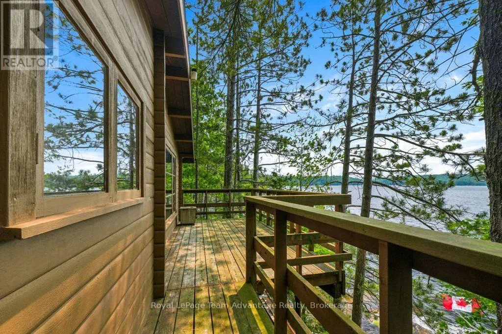 102 BLACKSTONE LAKE WATER