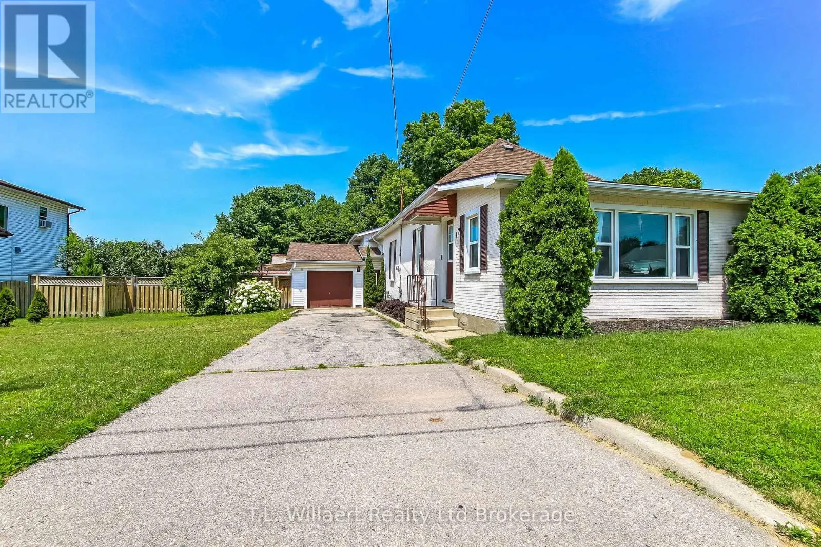 17 POTTERS ROAD