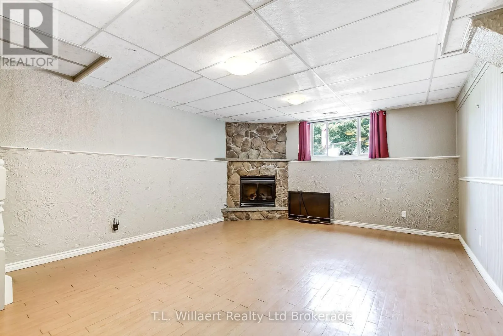 17 POTTERS ROAD