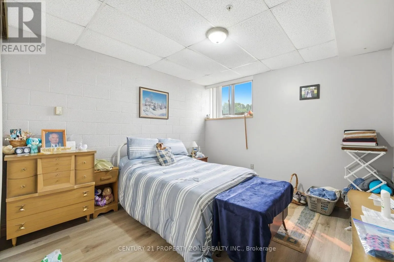 1360 MARYHILL ROAD