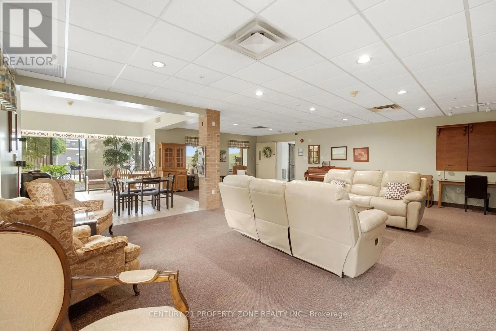 1360 MARYHILL ROAD
