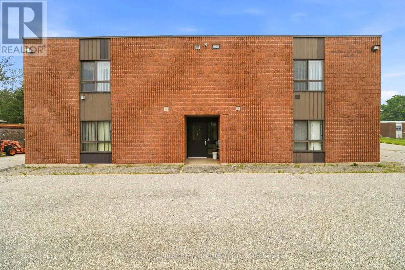 1360 MARYHILL ROAD