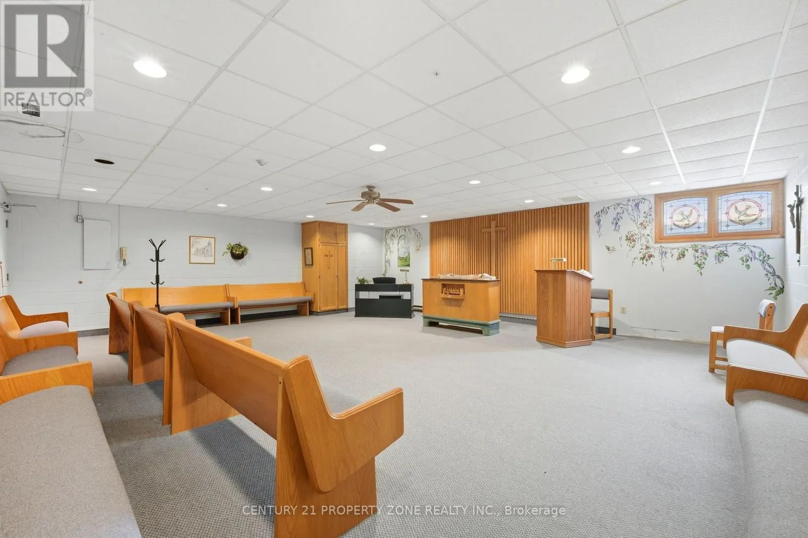 1360 MARYHILL ROAD
