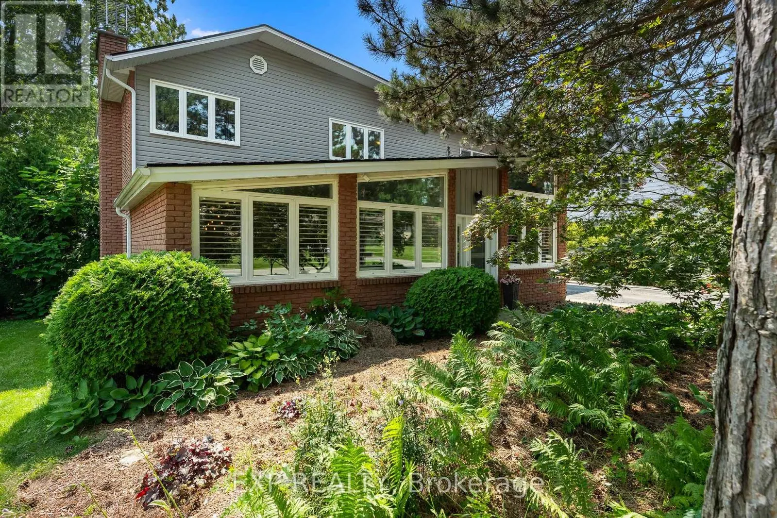 9 STELLA STREET