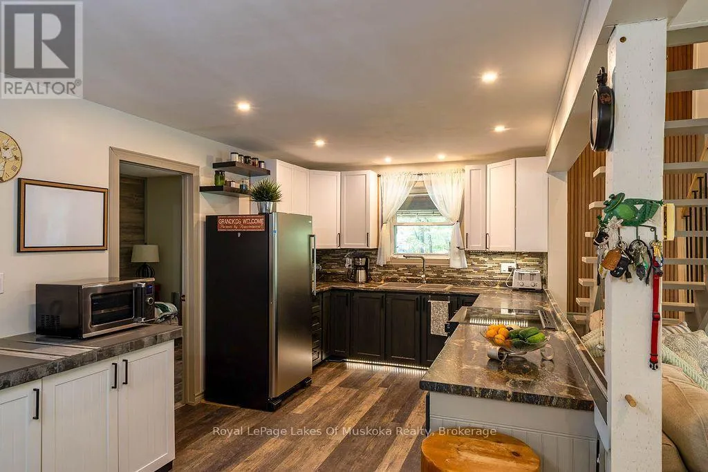 1075 LEONARD LAKE 2 ROAD