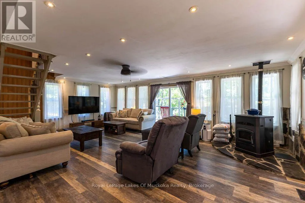 1075 LEONARD LAKE 2 ROAD