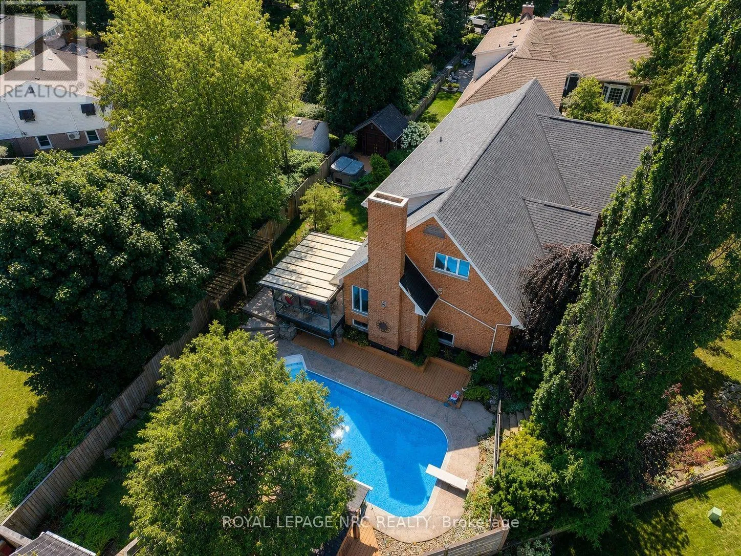 15 PETRONELLA PARKWAY