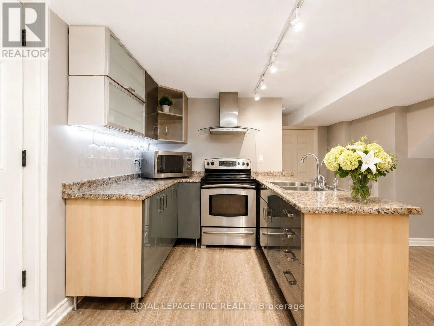 15 PETRONELLA PARKWAY