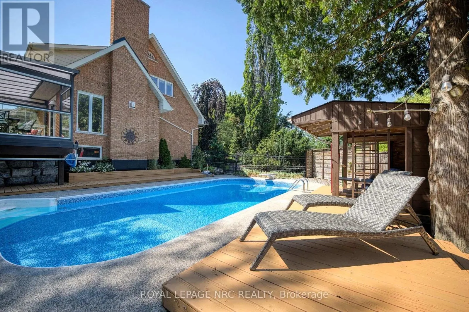 15 PETRONELLA PARKWAY