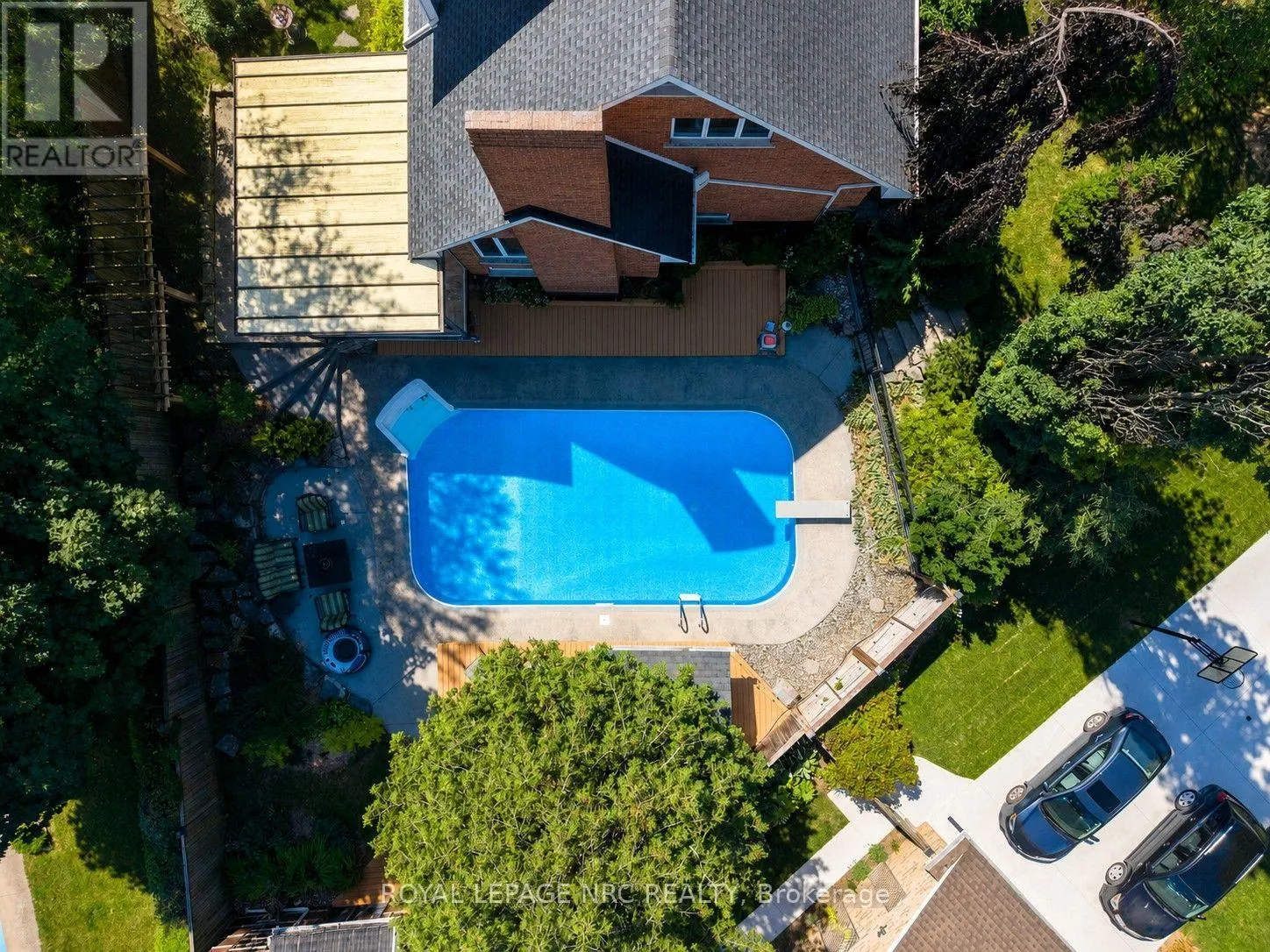 15 PETRONELLA PARKWAY