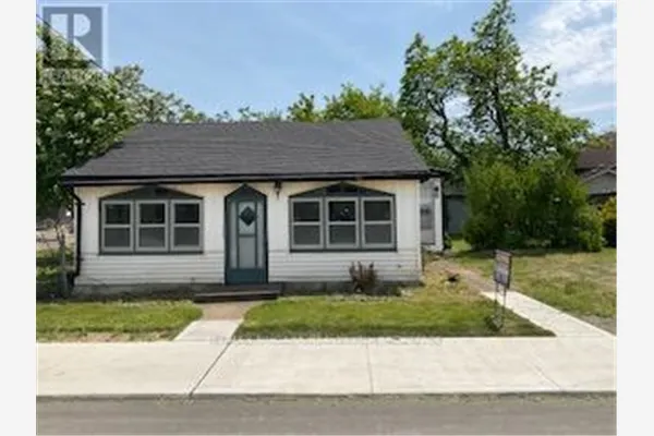 18 PHELPS STREET
