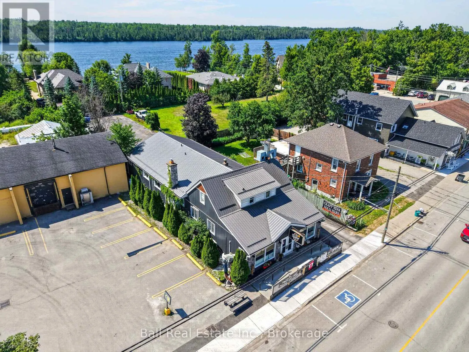 17 KING STREET E
