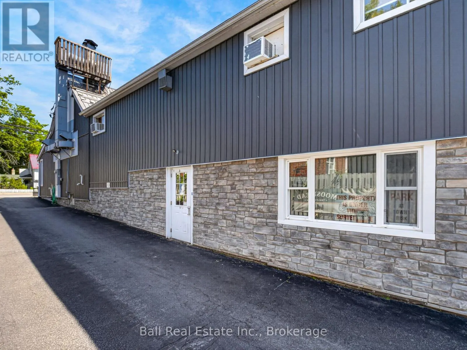 17 KING STREET E