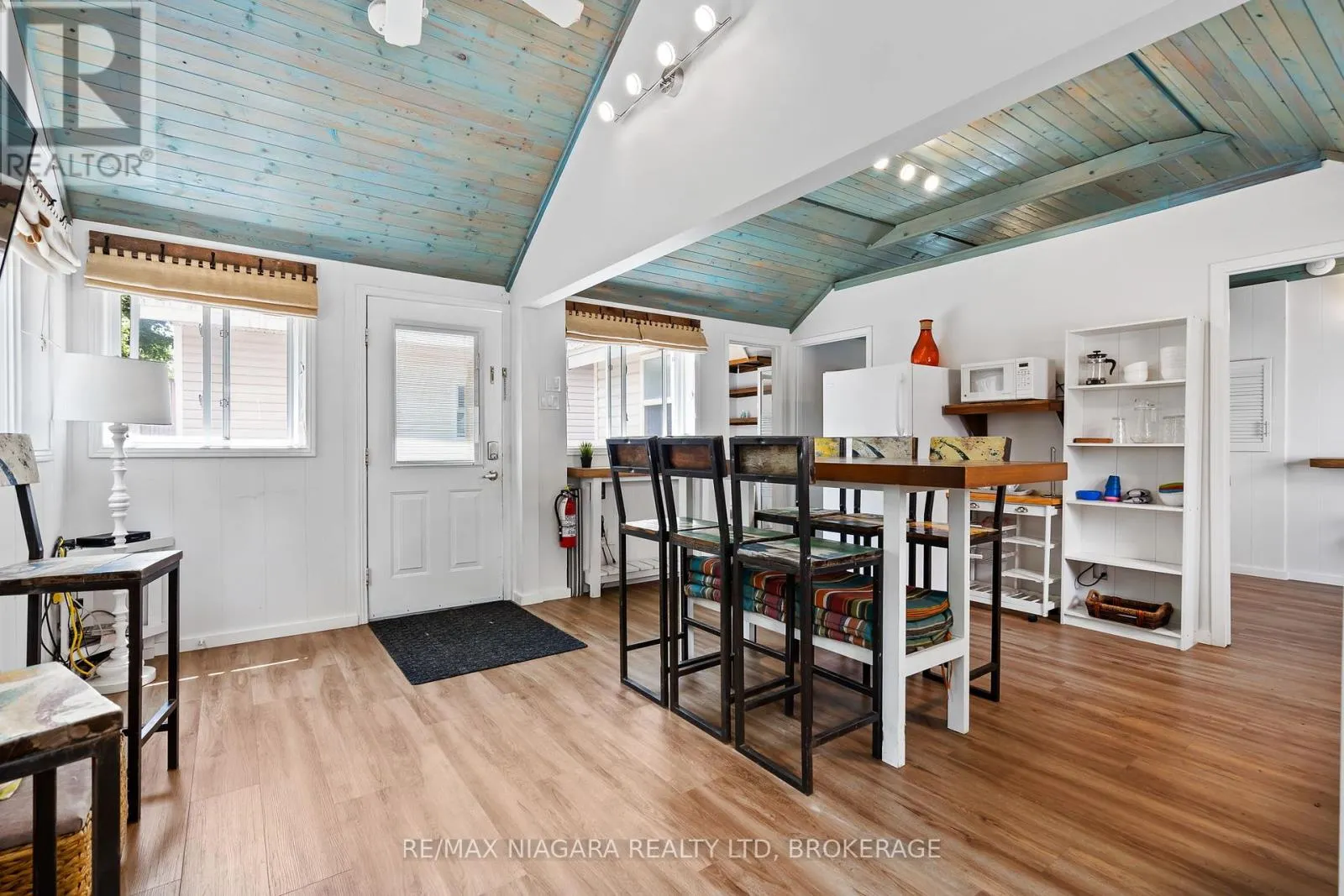 12343 LAKESHORE ROAD