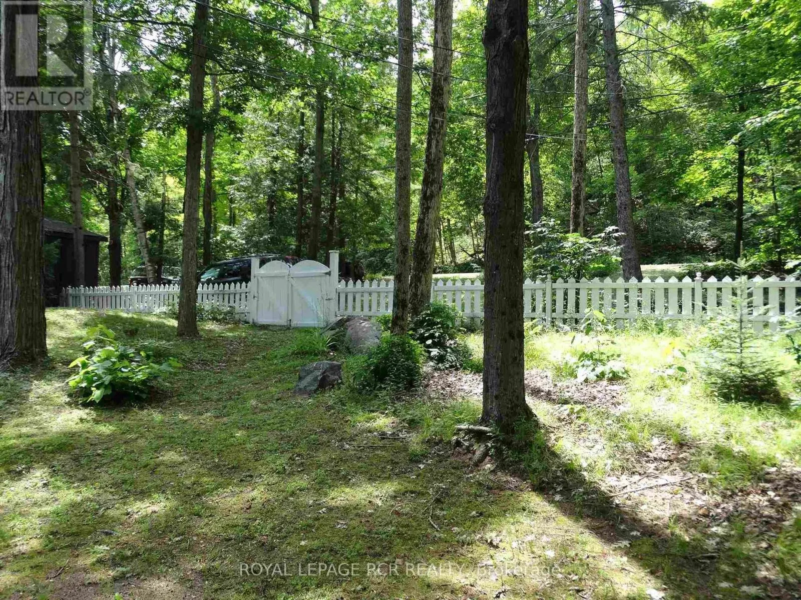 2105 WHITE LAKE ROAD W