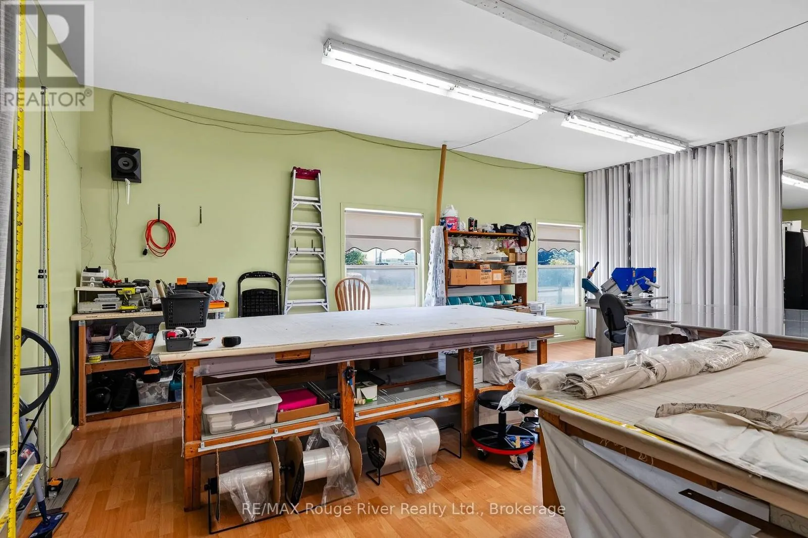 66 ELGIN STREET W
