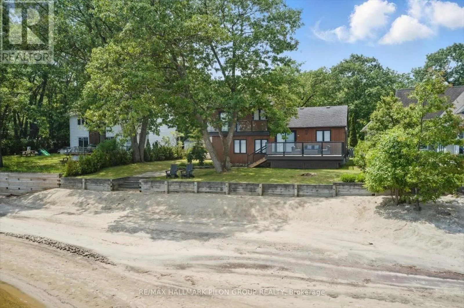 584 BAYVIEW DRIVE