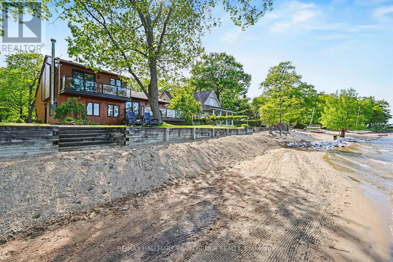 584 BAYVIEW DRIVE