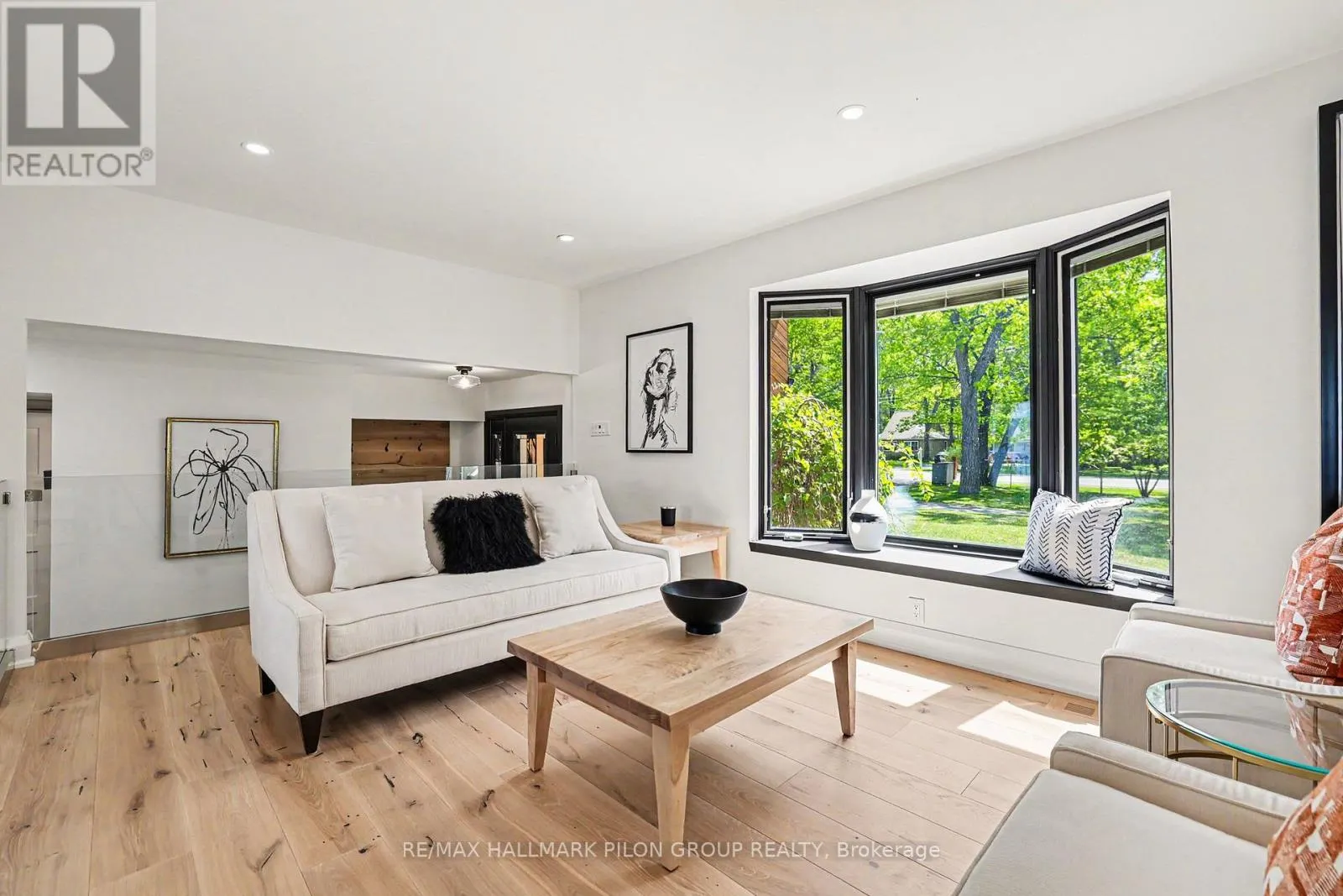 584 BAYVIEW DRIVE