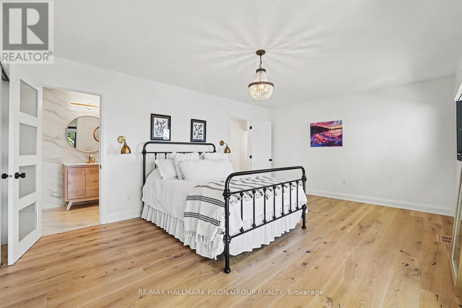 584 BAYVIEW DRIVE