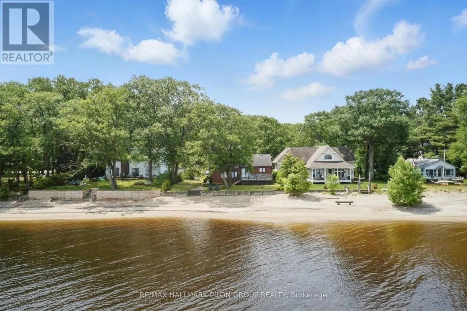 584 BAYVIEW DRIVE