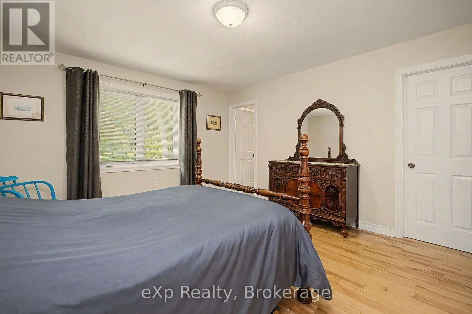 2 MANN AVENUE N