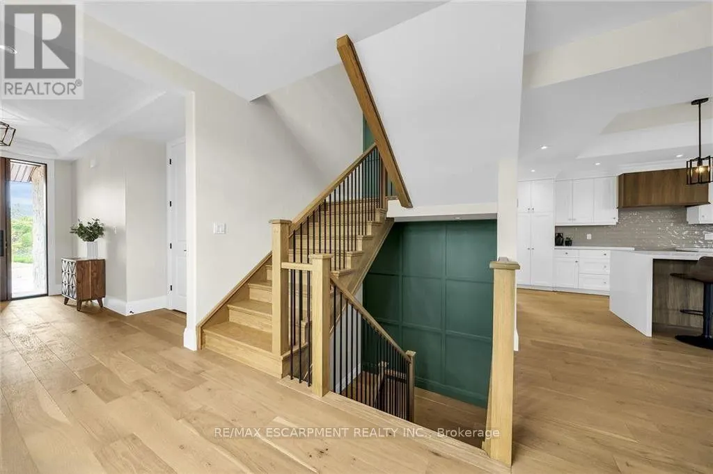 92 CRADDOCK BOULEVARD