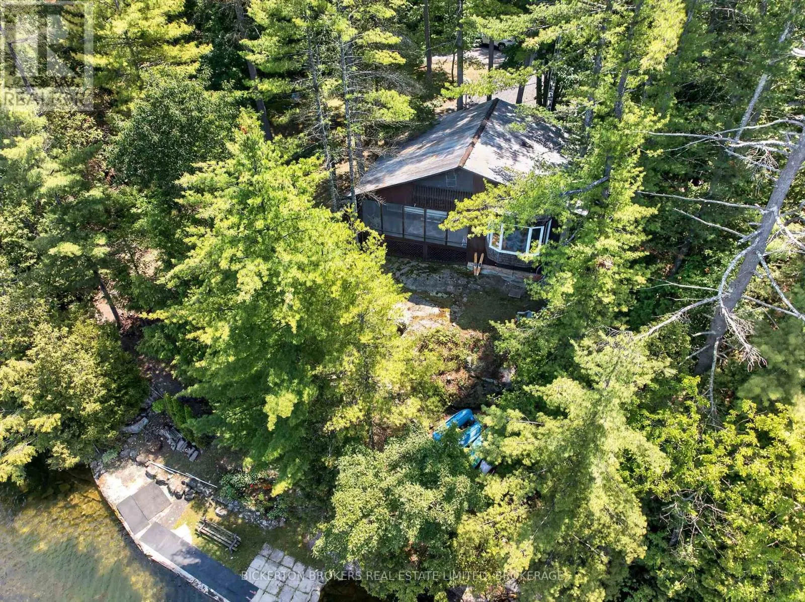 468 MOORHEAD LANE