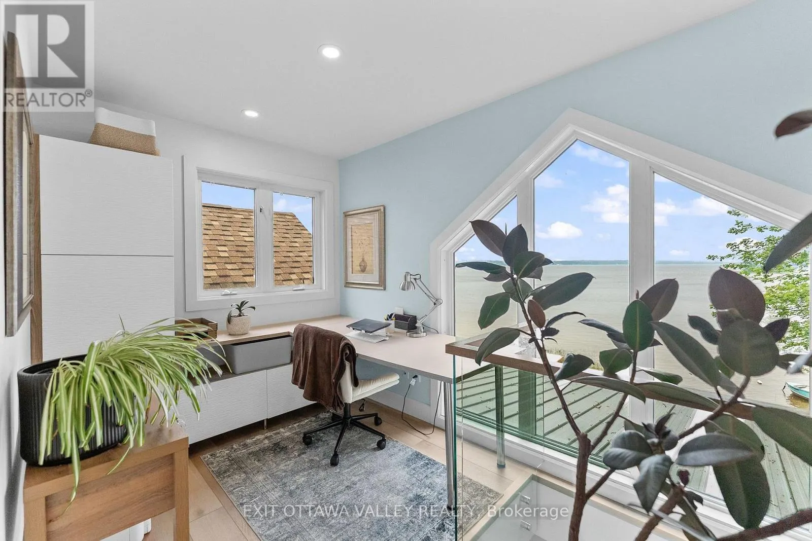 502B MACGREGOR BAY TRAIL