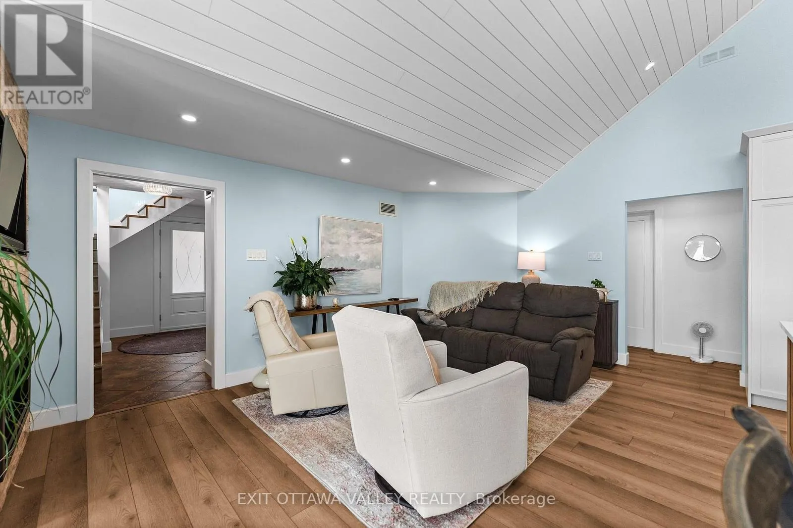 502B MACGREGOR BAY TRAIL