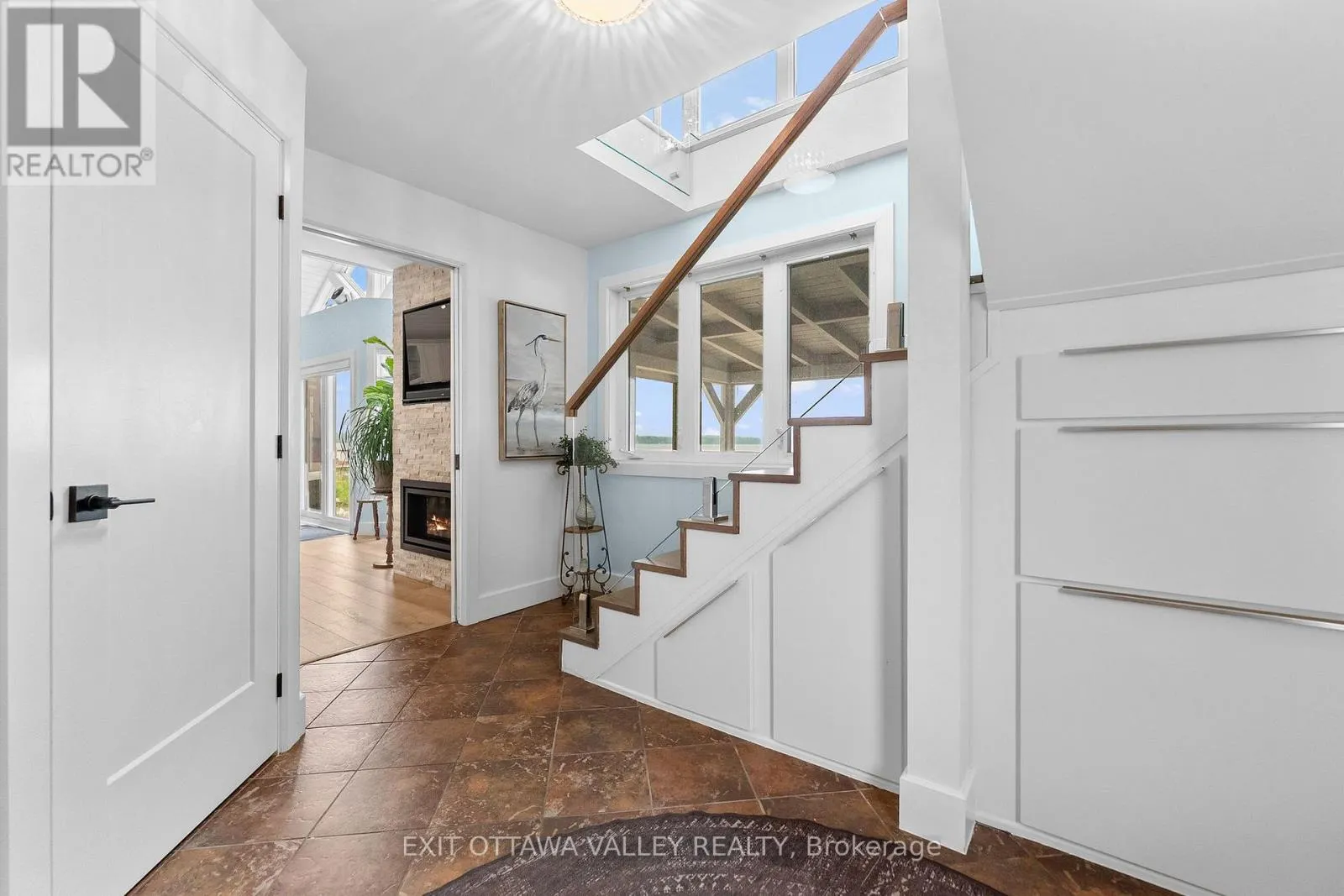 502B MACGREGOR BAY TRAIL