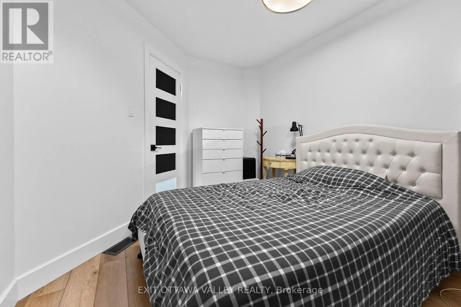 502B MACGREGOR BAY TRAIL