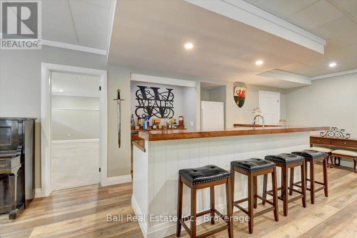 18 SIX FOOT BAY ROAD