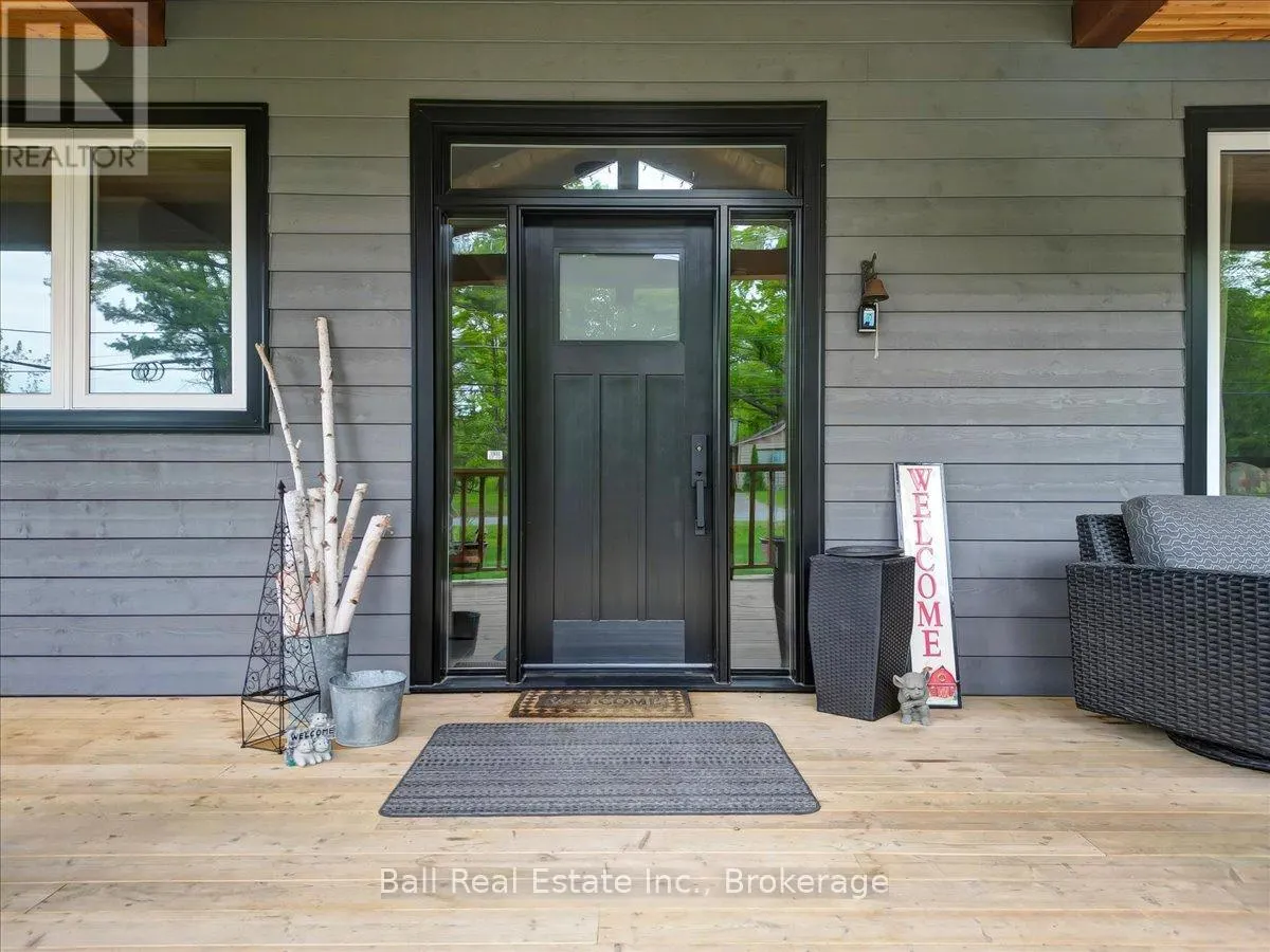 18 SIX FOOT BAY ROAD