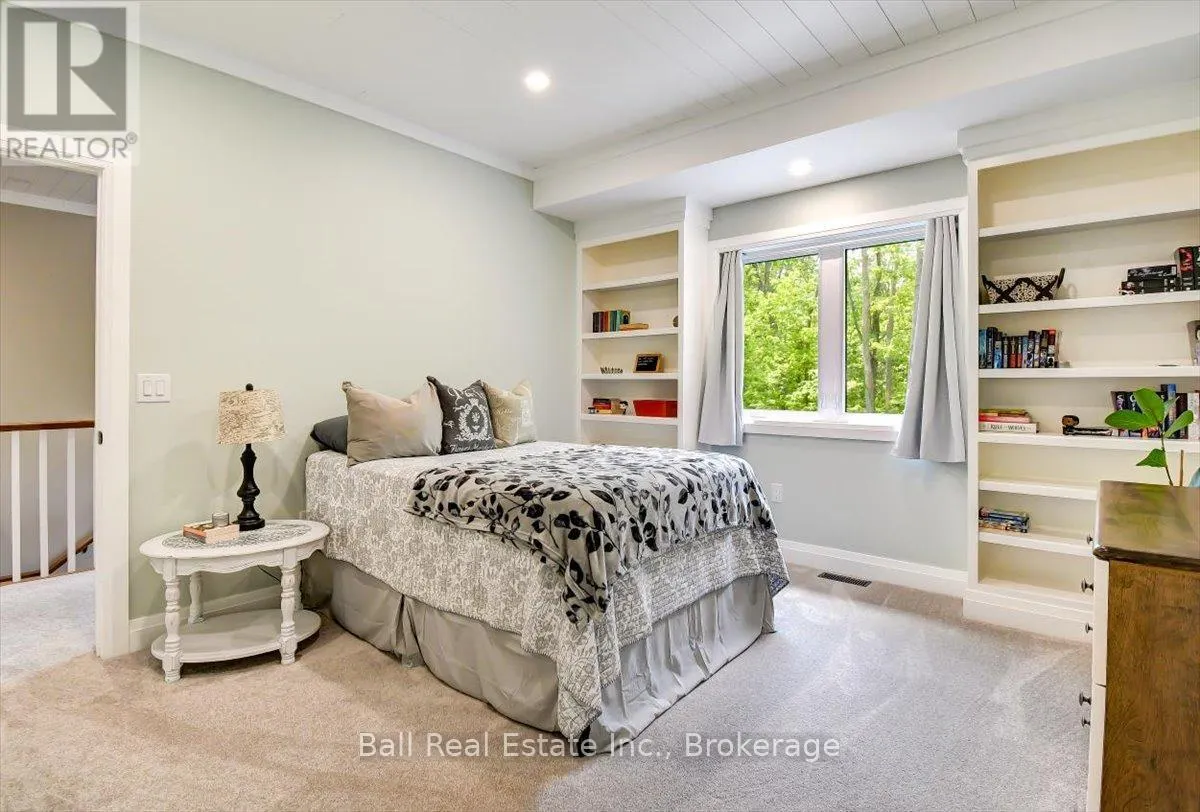 18 SIX FOOT BAY ROAD